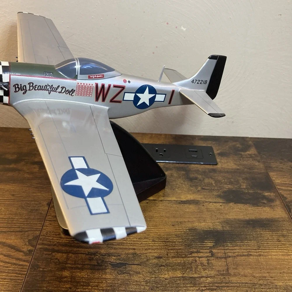 USAAF P-51D Mustang Big Beautiful Doll WWII Desk 1/32 Model Plane *See Details*‎